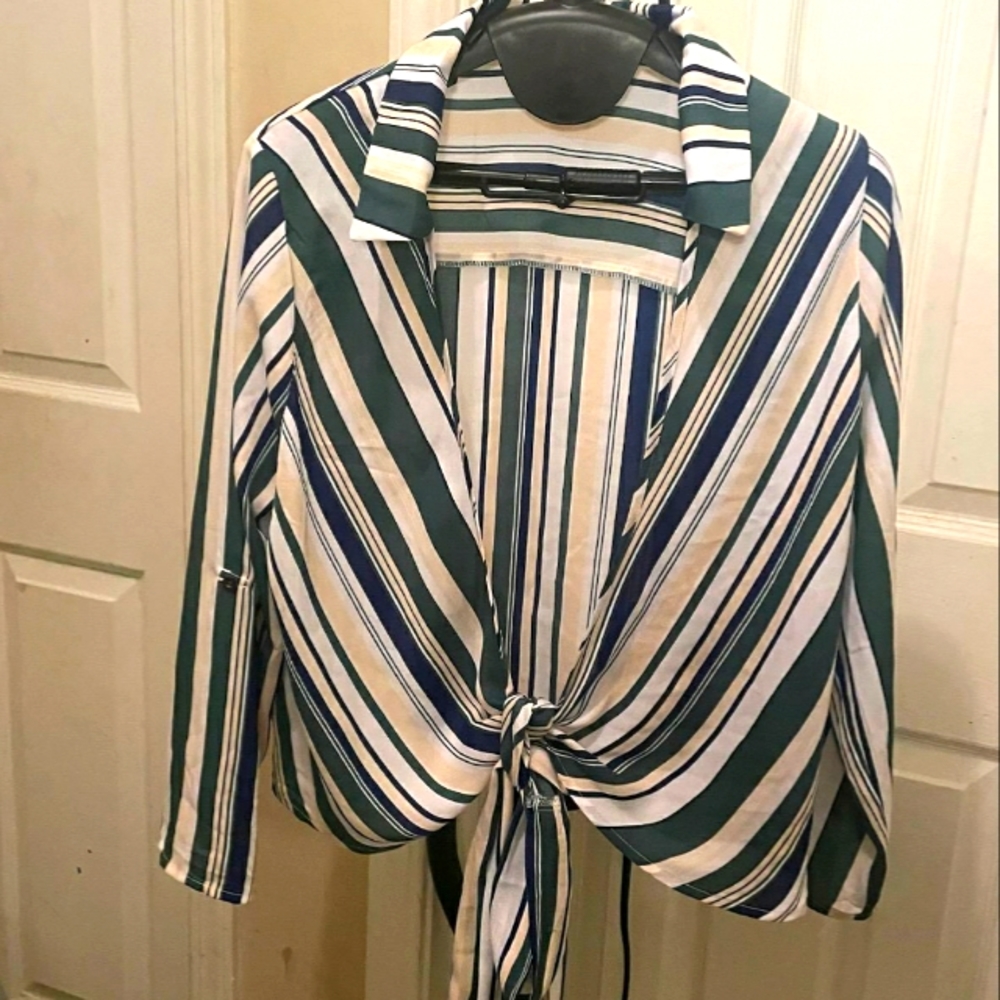 UPS&DOWNS SZ M MULTI STRIPE TOP